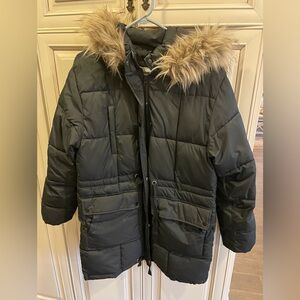 American Eagle Puffer Coat with hood Small